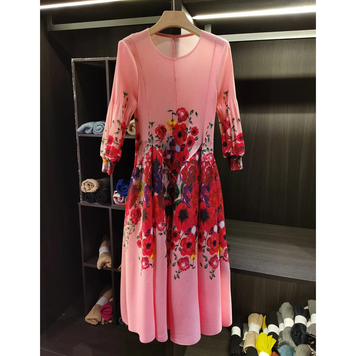 Kessoro Women's Lantern-Sleeve Printed Round-Neck Dress — view 6
