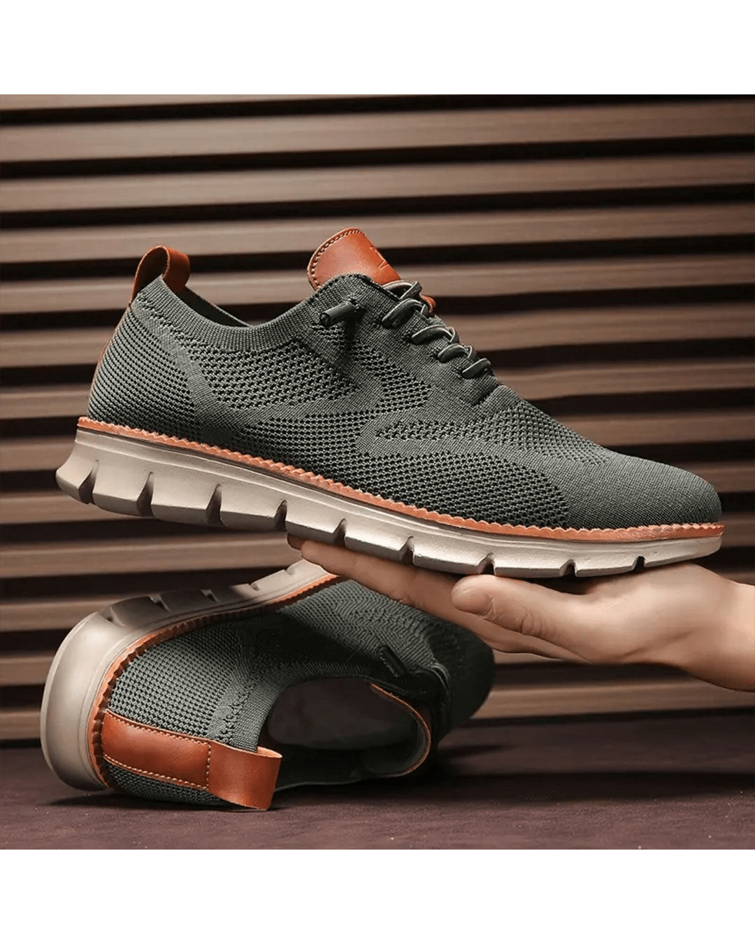 Men's lightweight breathable mesh everyday sneakers with a cushioned sole