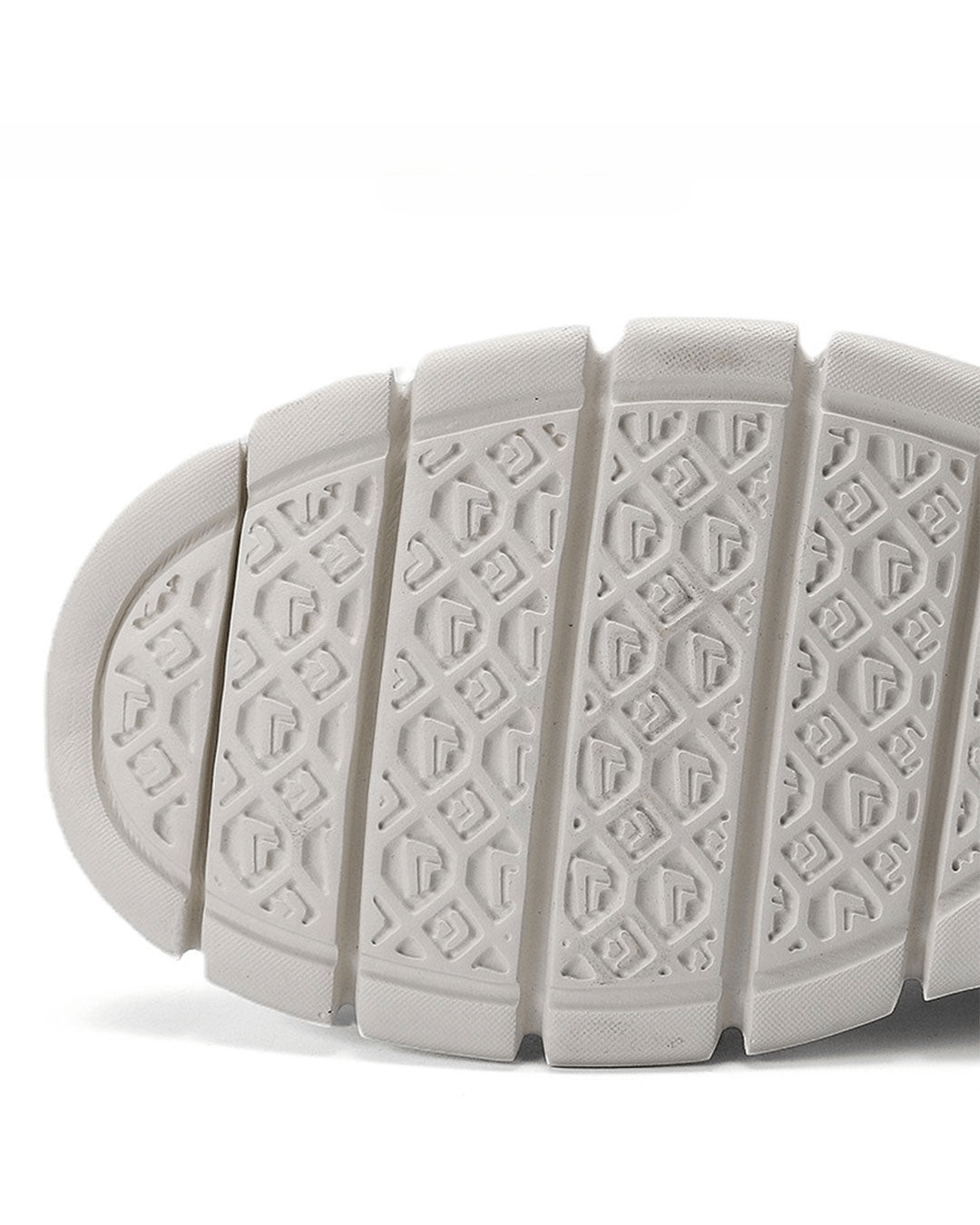 Men's lightweight breathable mesh everyday sneakers with a cushioned sole