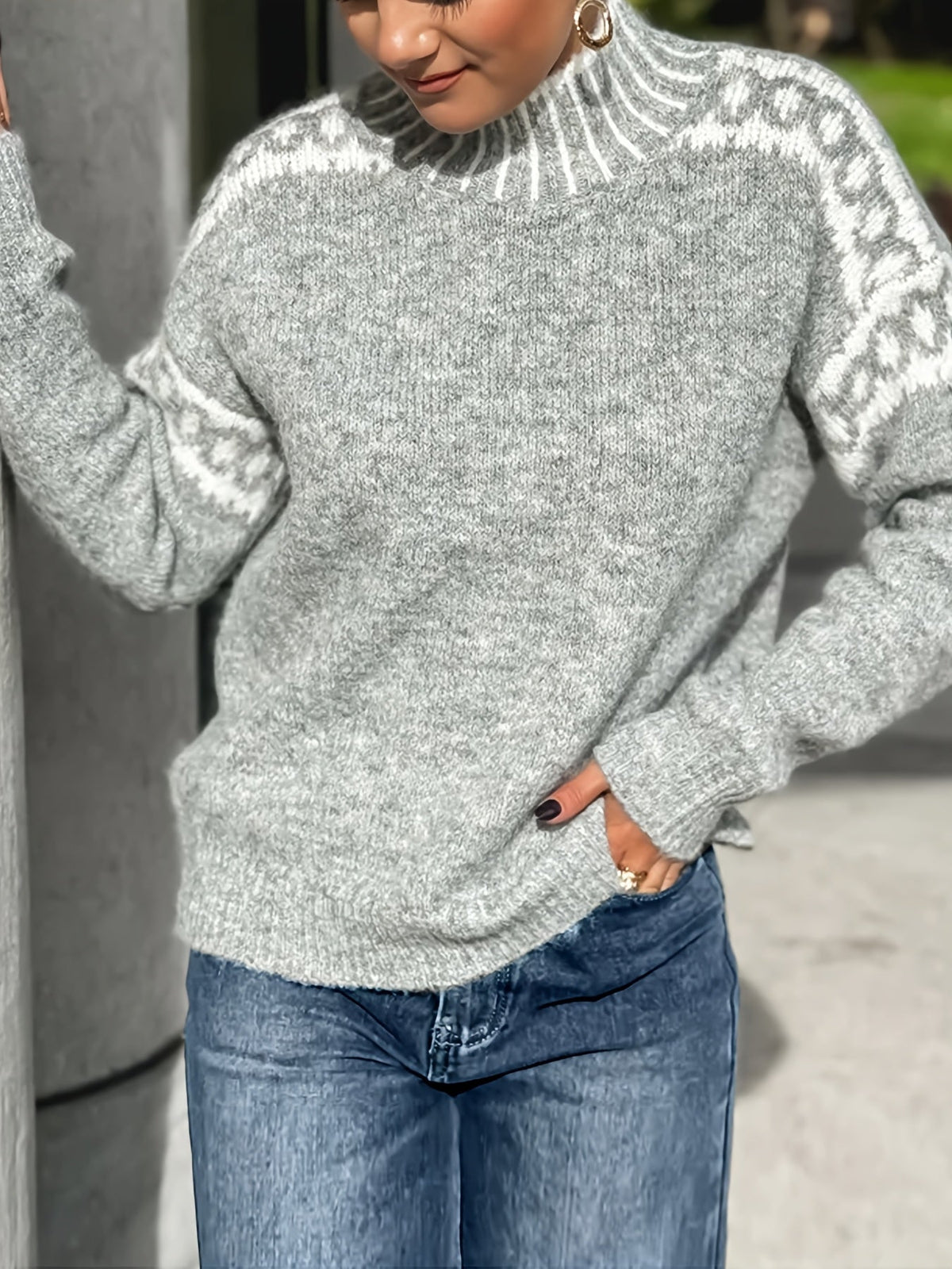 Kessoro women's contrast-trim mock neck knit sweater in dark grey and grey