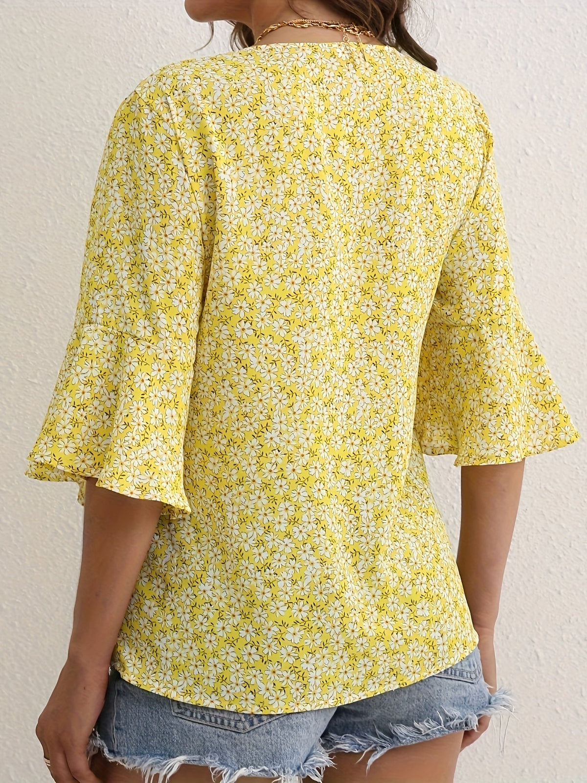 Kessoro women's floral ruffle-sleeve V-neck blouse in royal blue, yellow, green and red – image 8 of 23