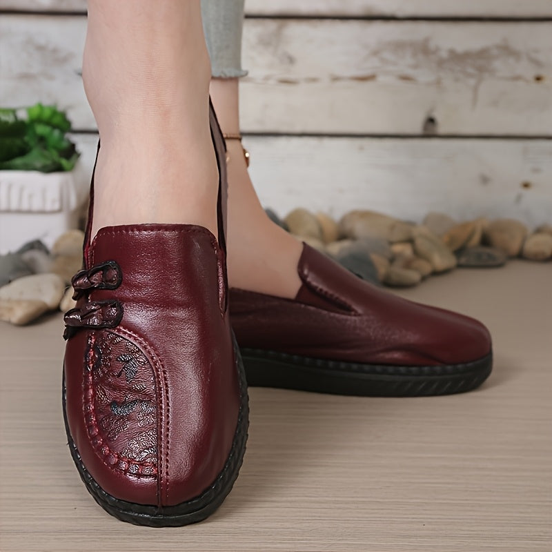 Women's cushioned wide-fit slip-on loafers in black, red and brown