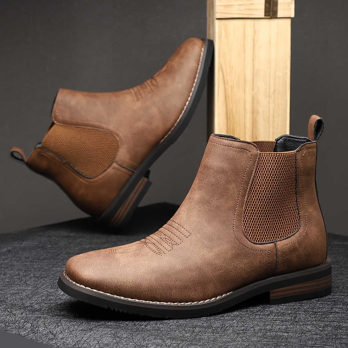 Kessoro men's classic elastic-panel Chelsea boots in black or brown leather with a pull tab