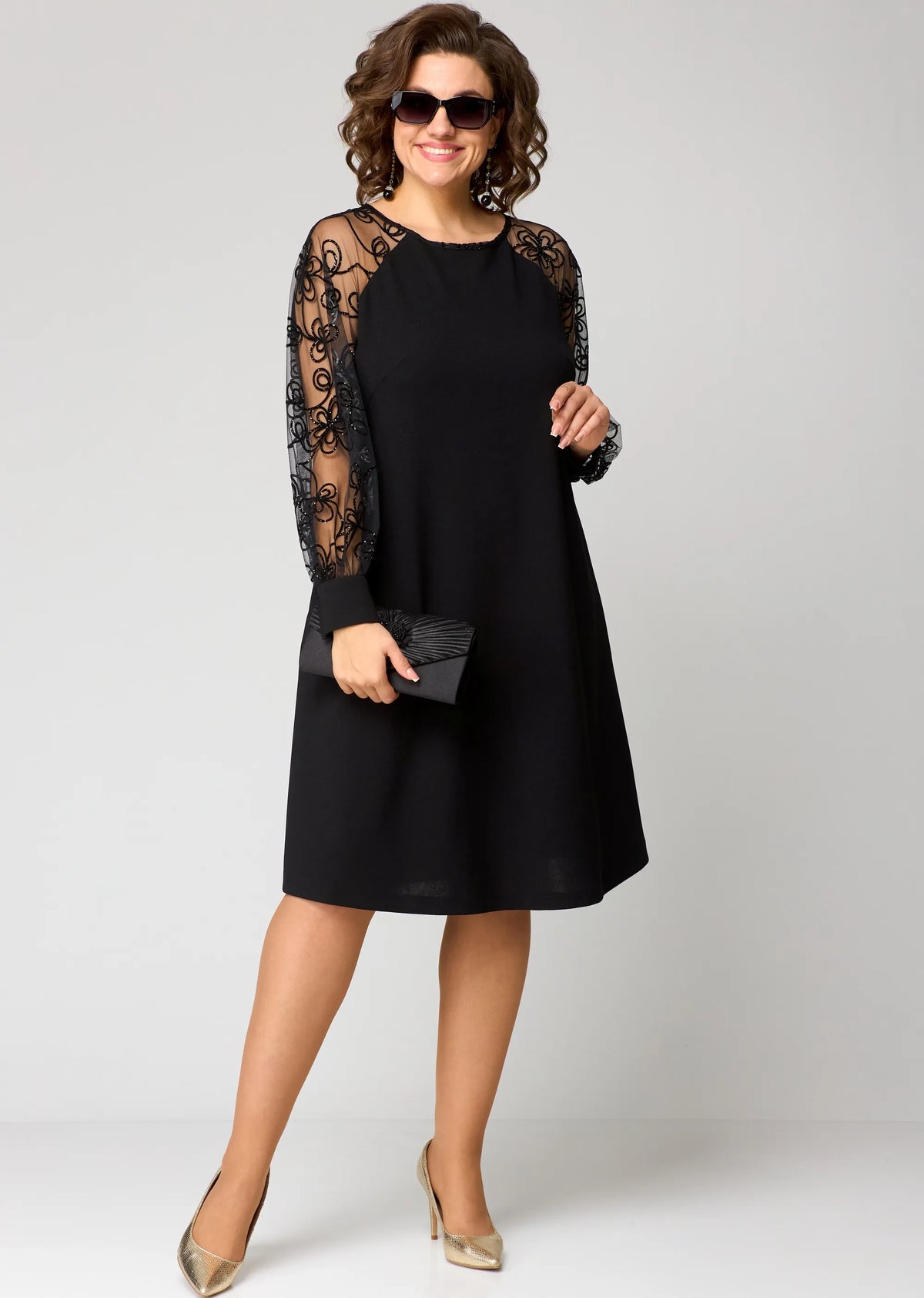 Women's floral lace sleeve midi dress in black