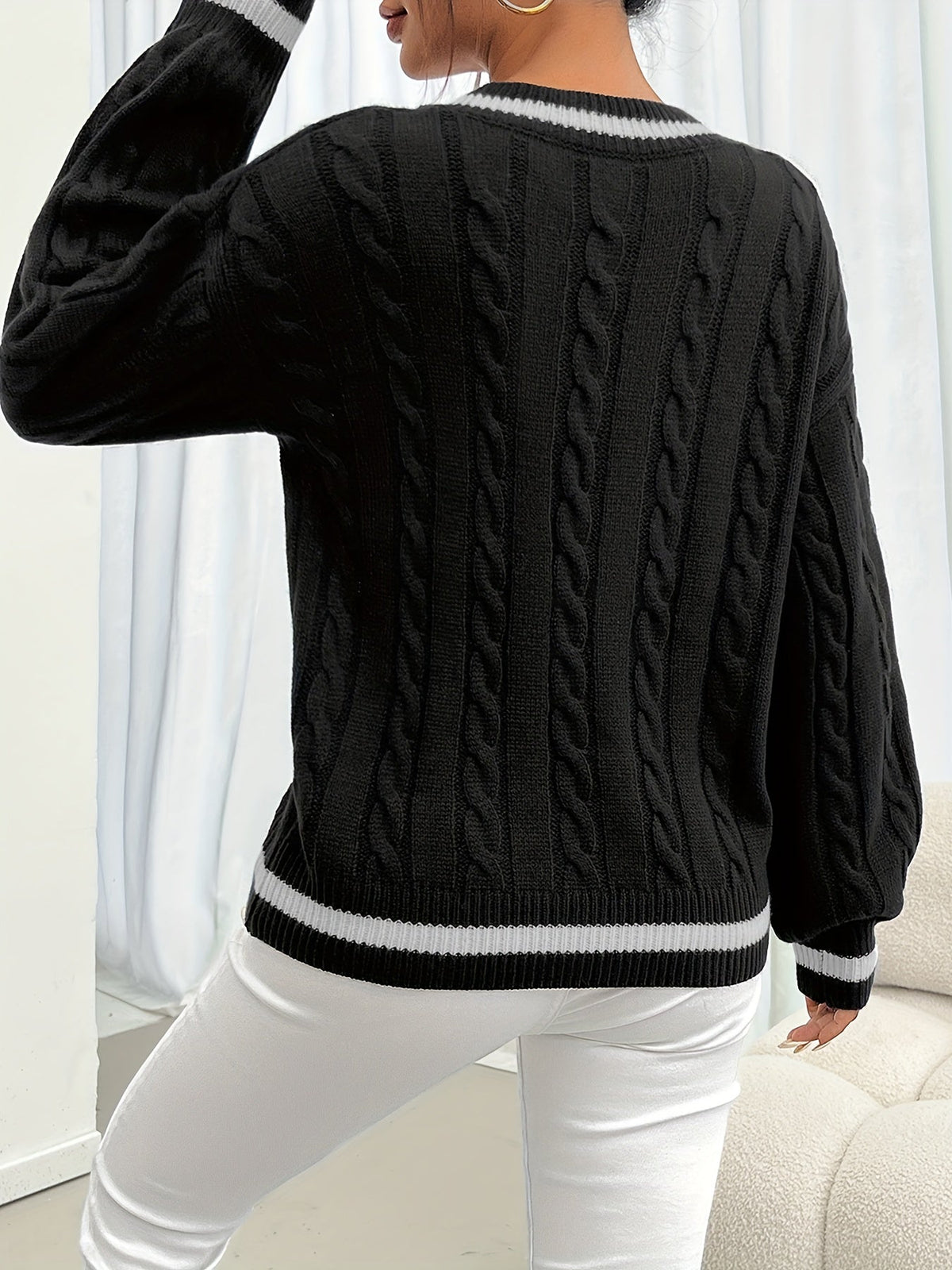 Kessoro women's cable-knit V-neck sweater in navy and black