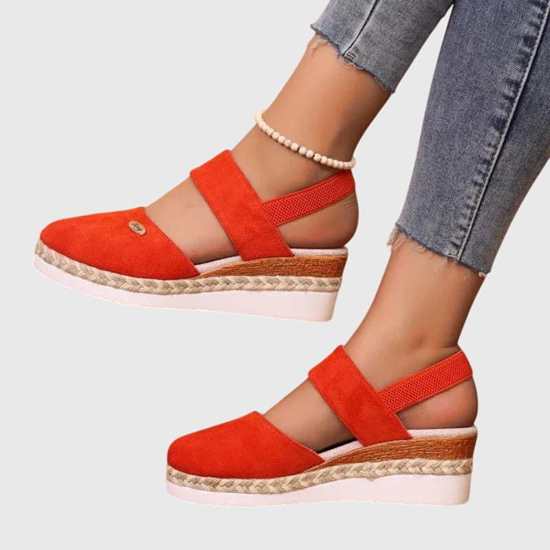 Women's cushioned adjustable-strap wedge sandals in beige, pink, red, grey and black — Kessoro, image 5 of 11