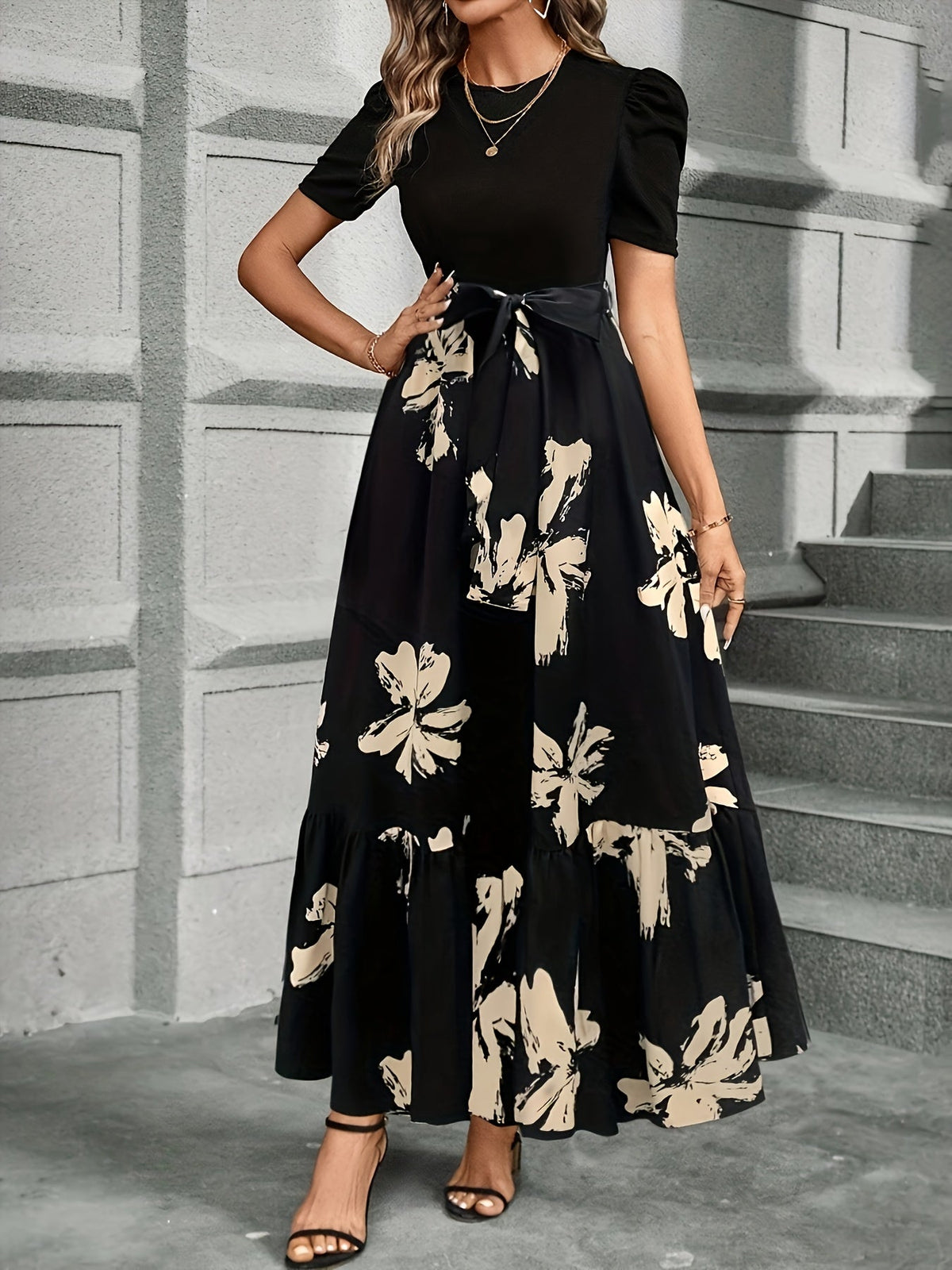 Women's puff-sleeve floral maxi dress in black
