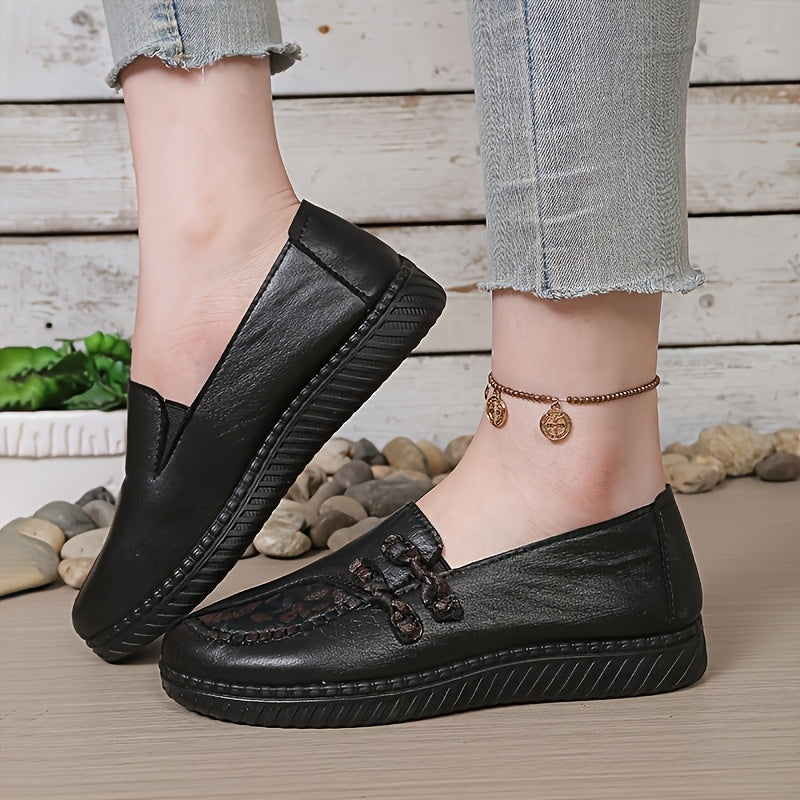 Women's cushioned wide-fit slip-on loafers in black, red and brown, view 12