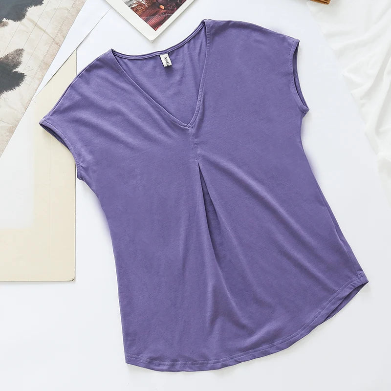 Women's oversized casual cotton T-shirt, fabric detail