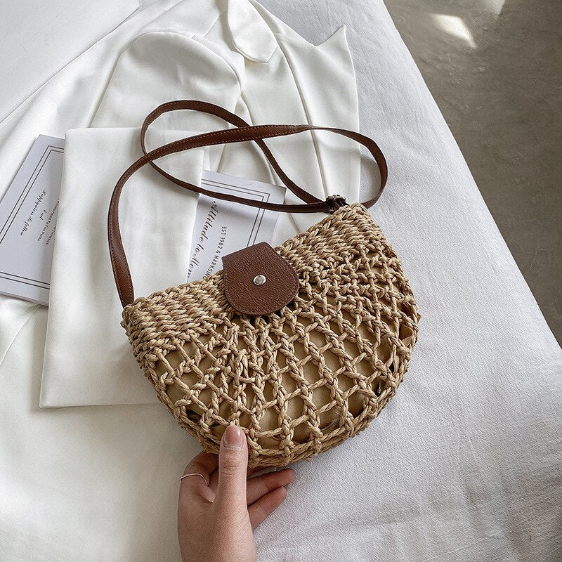 Kessoro women's braided straw compact shoulder bag in beige and brown