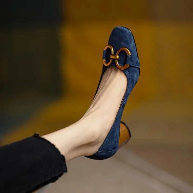 Women's cushioned closed-toe buckle heels in dark blue and khaki
