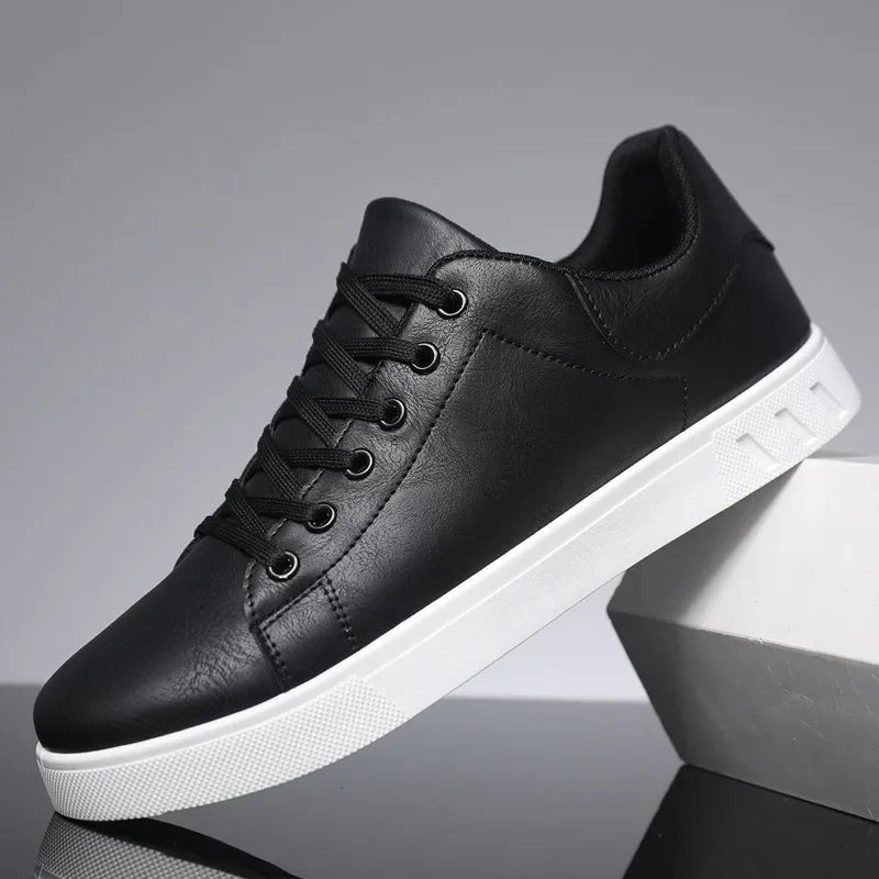 Men's classic low-top sneakers in a neutral colourway