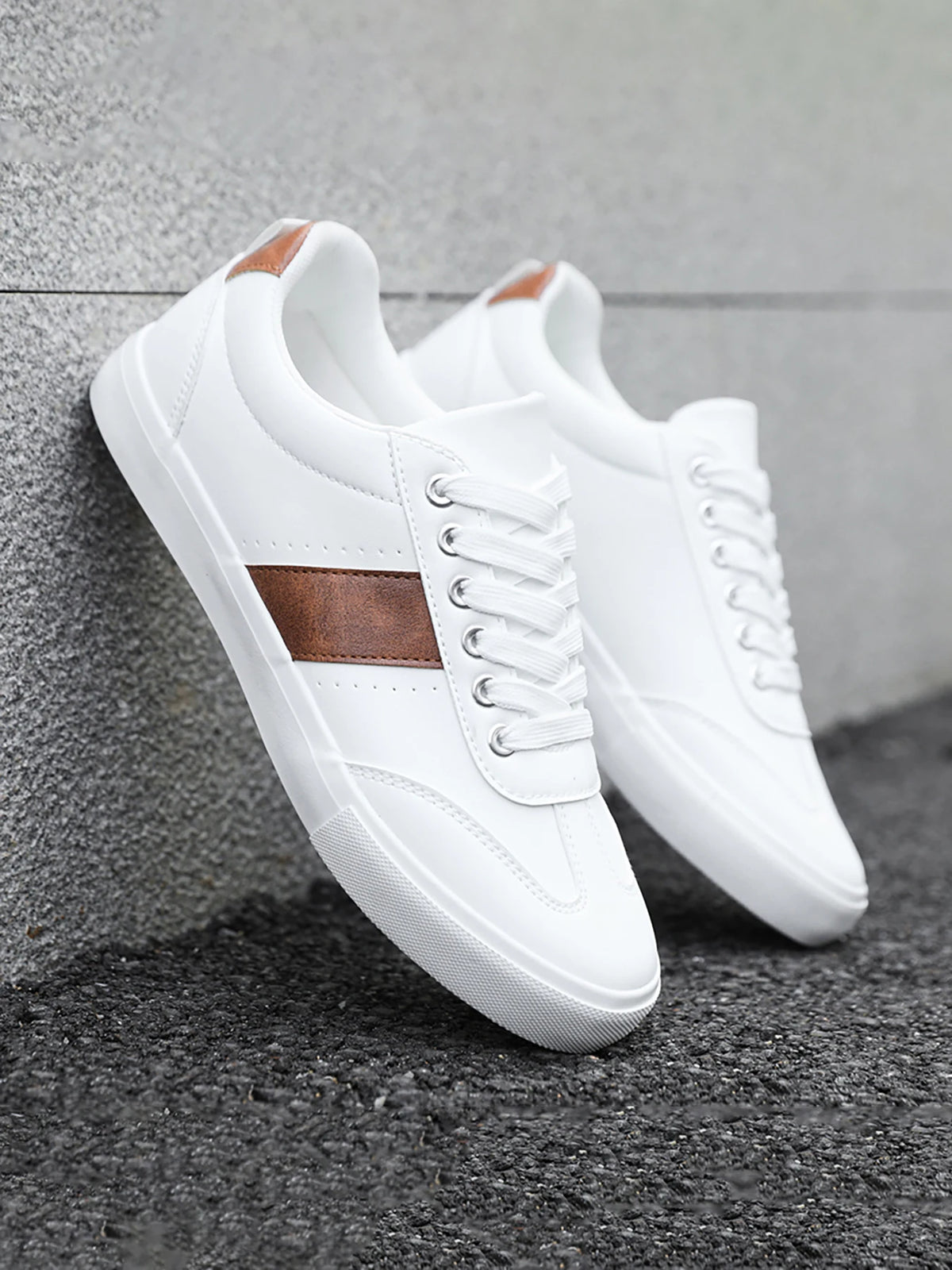 Kessoro Men's Low-Top Lace-Up Casual Sneakers — view 8