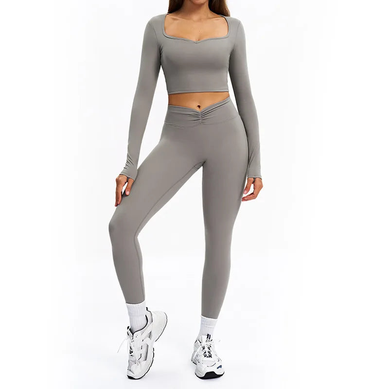 Women's long-sleeve 2-piece set, standing full length