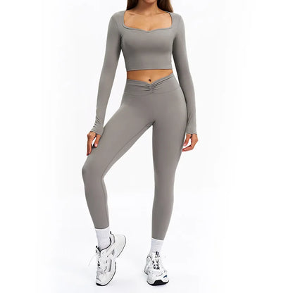 Women's long-sleeve 2-piece set, standing full length