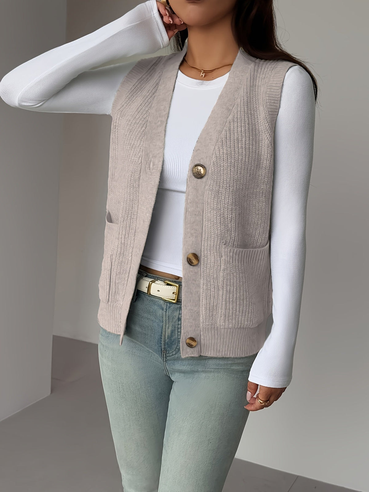 Kessoro women's buttoned V-neck knit vest with front pockets in soft neutral colourways