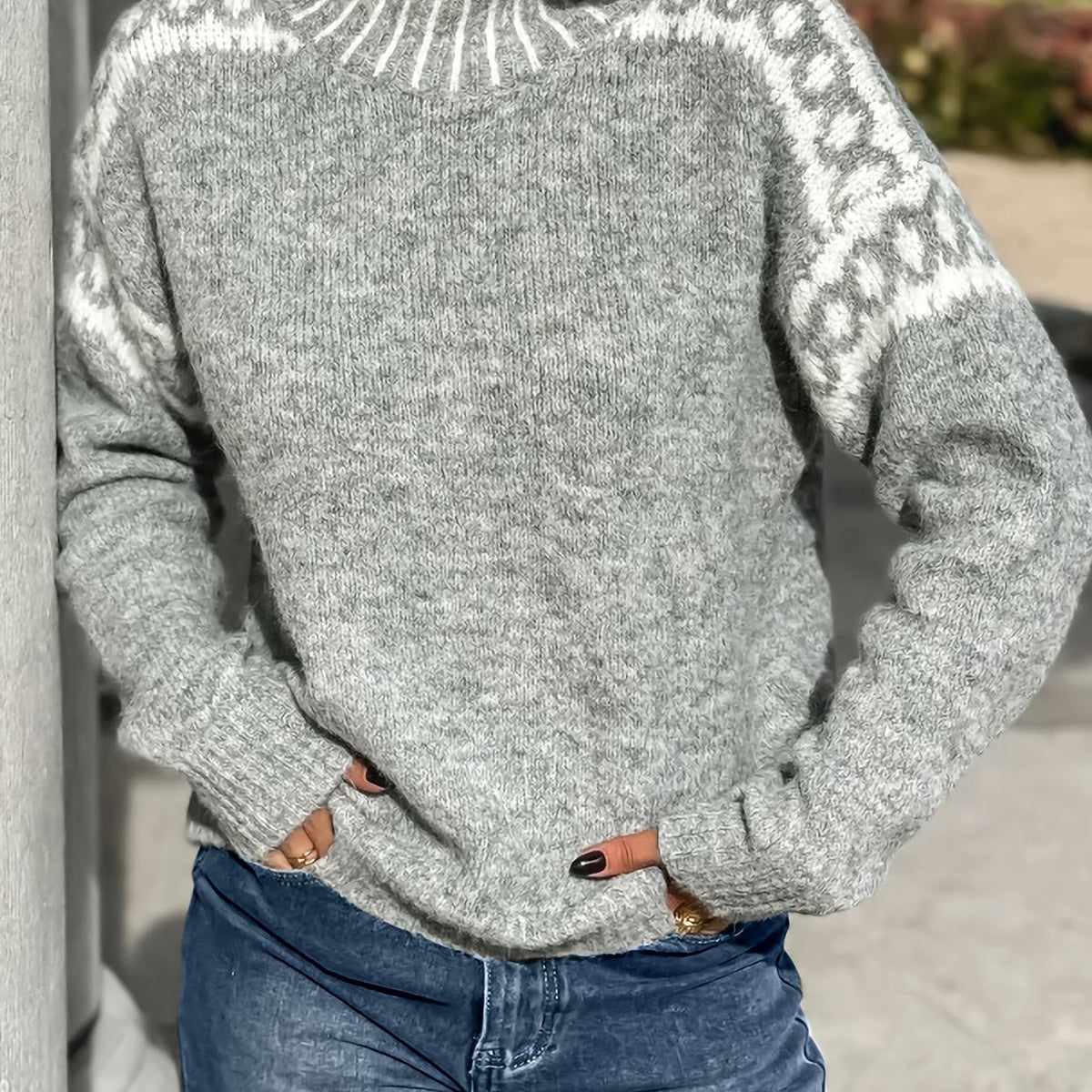 Kessoro women's contrast-trim mock neck knit sweater in dark grey and grey