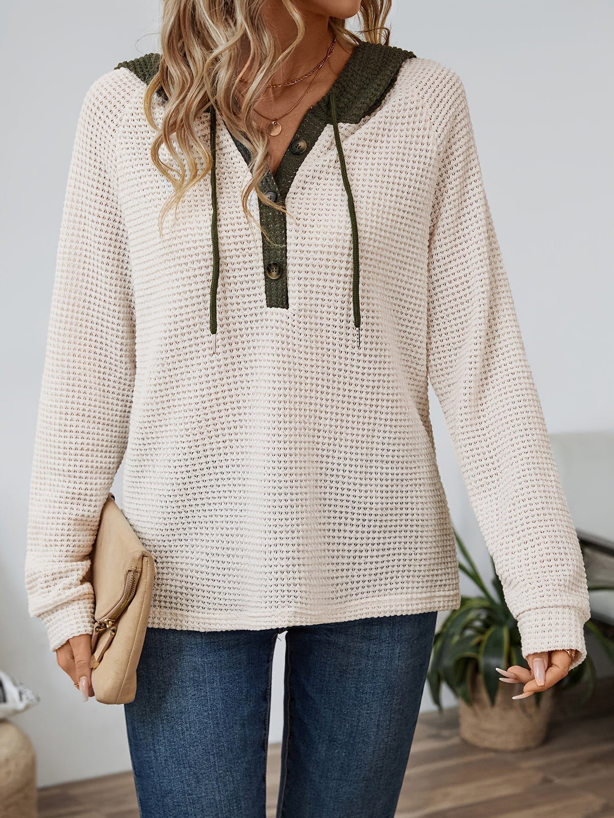Women's waffle-knit button-neck hoodie in beige and black — Kessoro, image 3 of 12