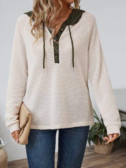 Women's waffle-knit button-neck hoodie in beige and black — Kessoro, image 3 of 12