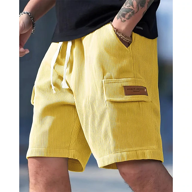 Kessoro men's relaxed fit drawstring cargo shorts in neutral, green and navy tones