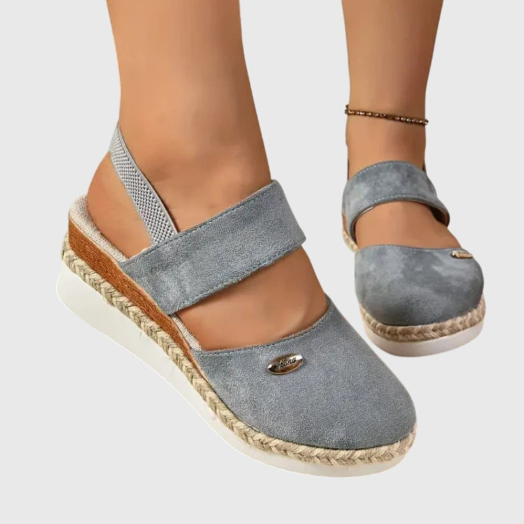 Women's cushioned adjustable-strap wedge sandals in beige, pink, red, grey and black — Kessoro, image 3 of 11