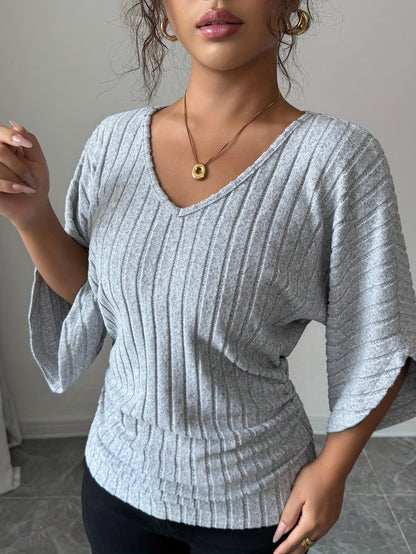 Kessoro women's relaxed draped V-neck top in grey – image 3 of 5