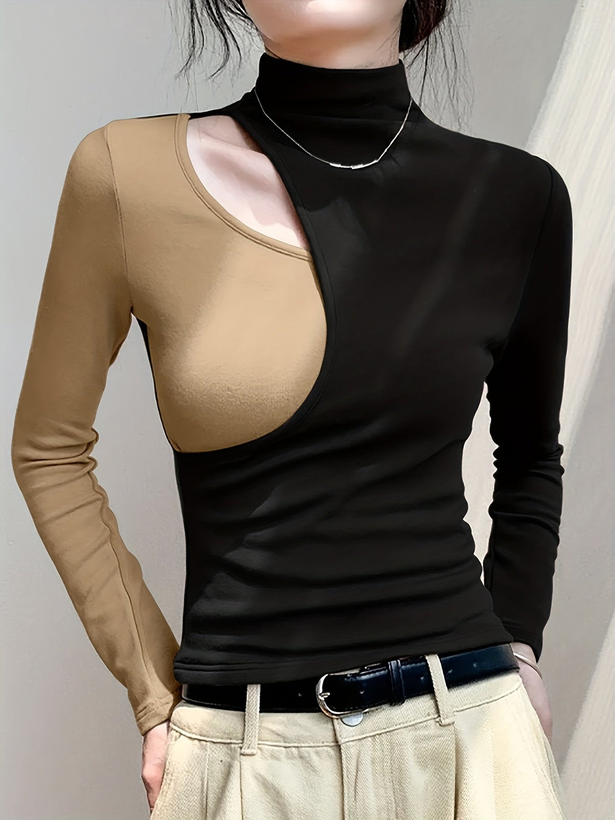 Kessoro women's slim-fit cutout mock neck top in black – image 6 of 6