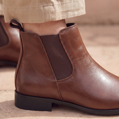 Kessoro Beckett polished Chelsea boots, fabric and detail close-up