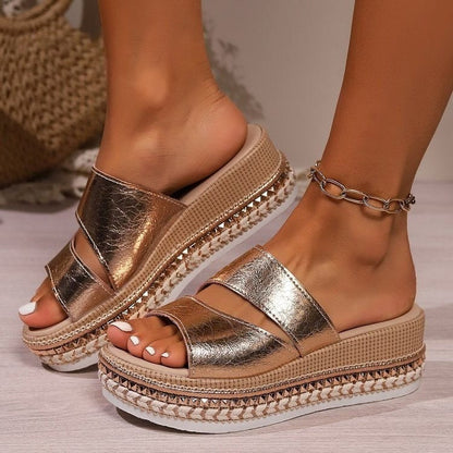 Women's platform open toe sandal in metallic silver with a comfortable platform sole