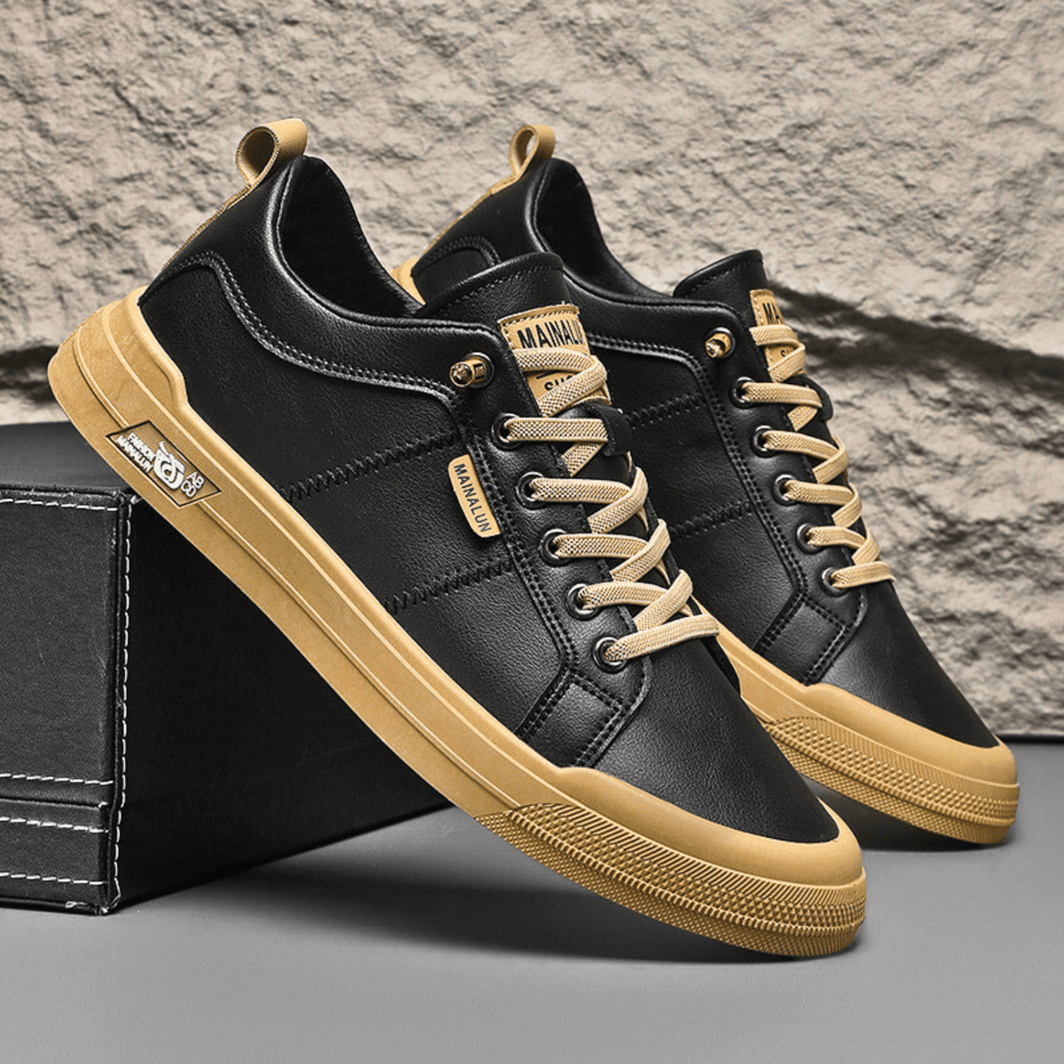 Men's premium leather low-top everyday sneakers in white and black