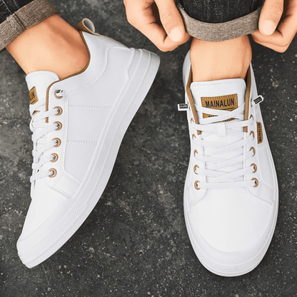 Men's premium leather low-top everyday sneakers in white and black